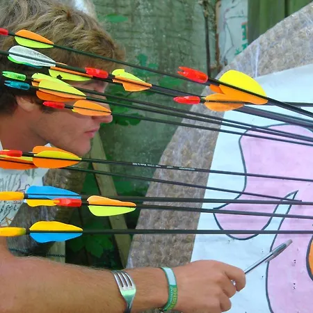 منتزه العطل Le Clos Fleuri 4*