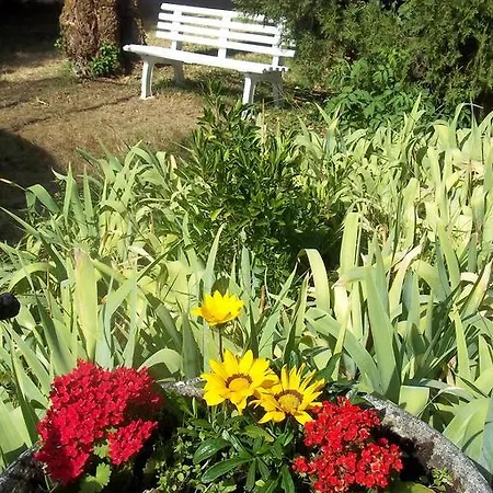 منتزه العطل Le Clos Fleuri 4*